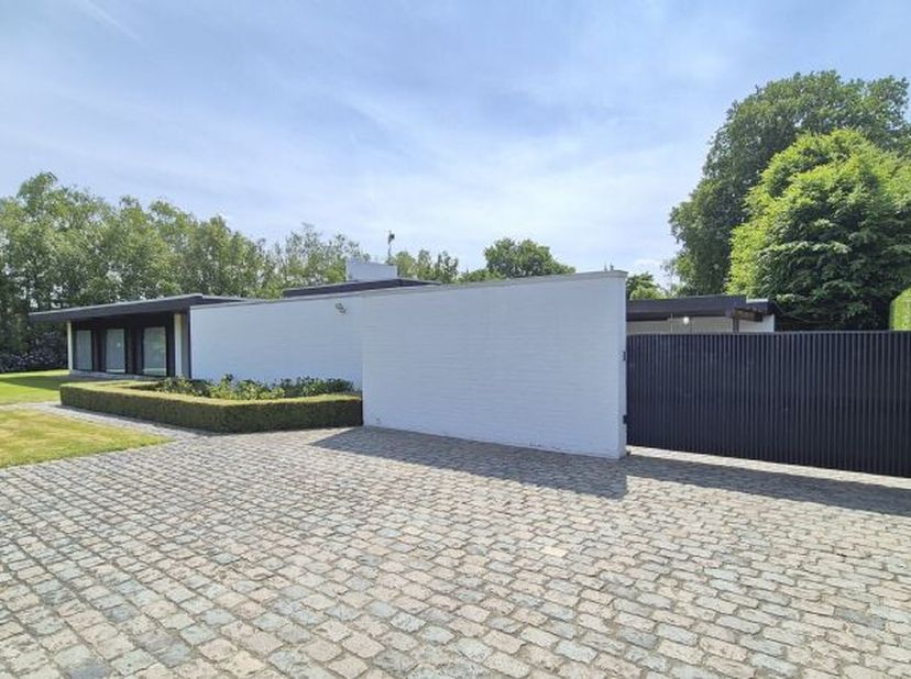 Maison à vendre
                    à 8501 Heule